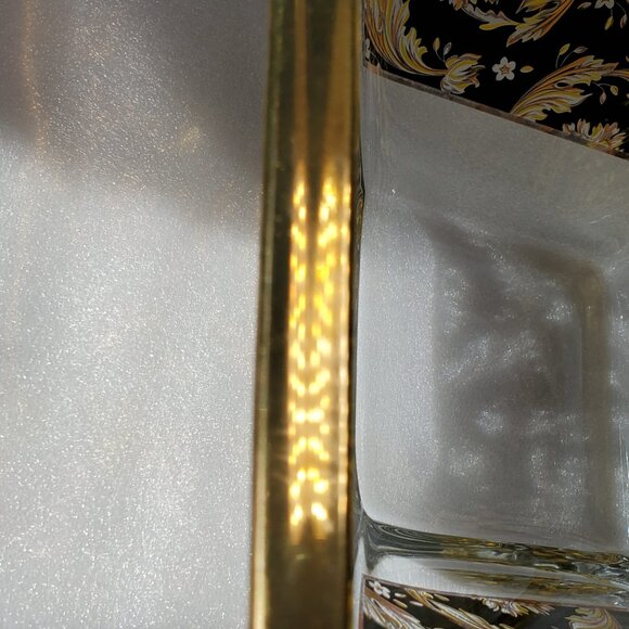 Stylish Squared Heavy Glass Bowl - Picture 7 of 8